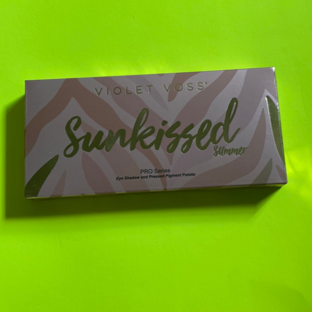 Violet Voss Sunkissed Summer eyeshadow palette